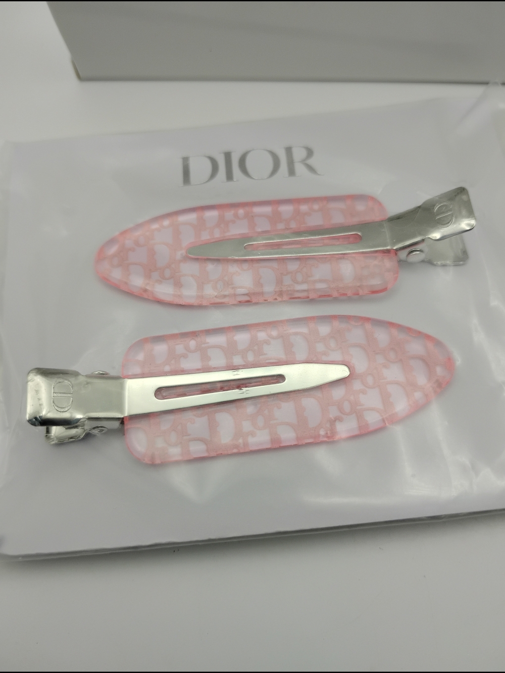 Dior Pink Logo Hair Clip Set BRAND NEW IN THE BOX - Picture 3 of 4